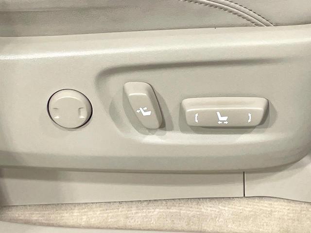 ランドクルーザープラド TX Lパッケージ マットブラックエディション 4WD 禁煙車 サンルーフ メーカー9型ナビ 全周囲カメラ シートベンチレーション ベージュ革シート 7人乗 ルーフレール LEDヘッド オートマチックハイビーム ETC(64枚目)