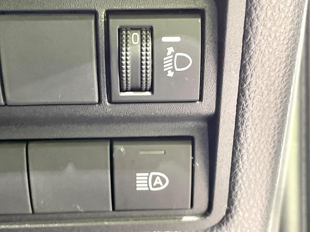 ヤリス ハイブリッドＸ　禁煙車　トヨタセーフティーセンス　純正ディスプレイオーディオ　バックカメラ　Ｂｌｕｅｔｏｏｔｈ　オートマチックハイビーム　レーダークルーズコントロール　ＥＴＣ（7枚目）