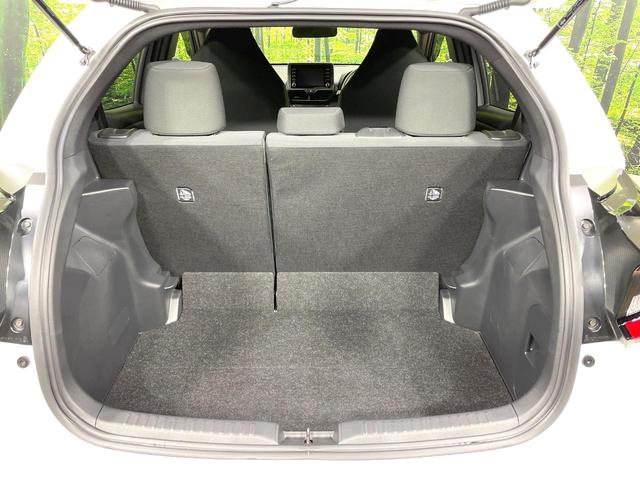 ヤリス ハイブリッドＸ　禁煙車　トヨタセーフティーセンス　純正ディスプレイオーディオ　バックカメラ　Ｂｌｕｅｔｏｏｔｈ　オートマチックハイビーム　レーダークルーズコントロール　ＥＴＣ（10枚目）