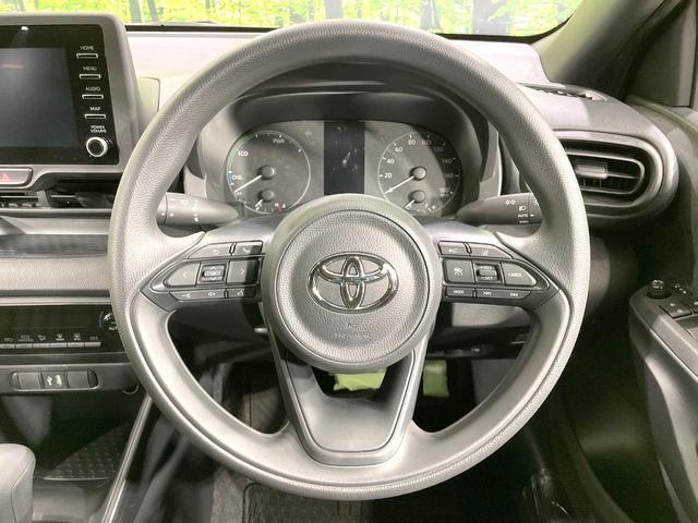 ヤリス ハイブリッドＸ　禁煙車　トヨタセーフティーセンス　純正ディスプレイオーディオ　バックカメラ　Ｂｌｕｅｔｏｏｔｈ　オートマチックハイビーム　レーダークルーズコントロール　ＥＴＣ（13枚目）