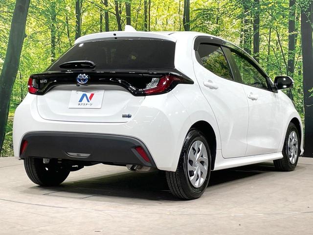 ヤリス ハイブリッドＸ　禁煙車　トヨタセーフティーセンス　純正ディスプレイオーディオ　バックカメラ　Ｂｌｕｅｔｏｏｔｈ　オートマチックハイビーム　レーダークルーズコントロール　ＥＴＣ（17枚目）