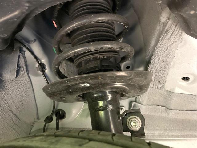 ヤリス ハイブリッドＸ　禁煙車　トヨタセーフティーセンス　純正ディスプレイオーディオ　バックカメラ　Ｂｌｕｅｔｏｏｔｈ　オートマチックハイビーム　レーダークルーズコントロール　ＥＴＣ（20枚目）