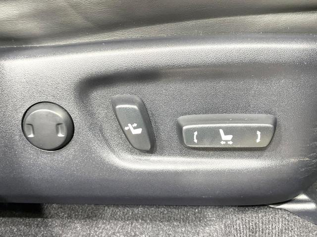 ハリアー プレミアム 禁煙車 純正9型ナビ バックカメラ クルーズコントロール LEDヘッド オートハイビーム ハーフレザーシート ウッドコンビハンドル 純正18インチアルミ 電動リアゲート(6枚目)