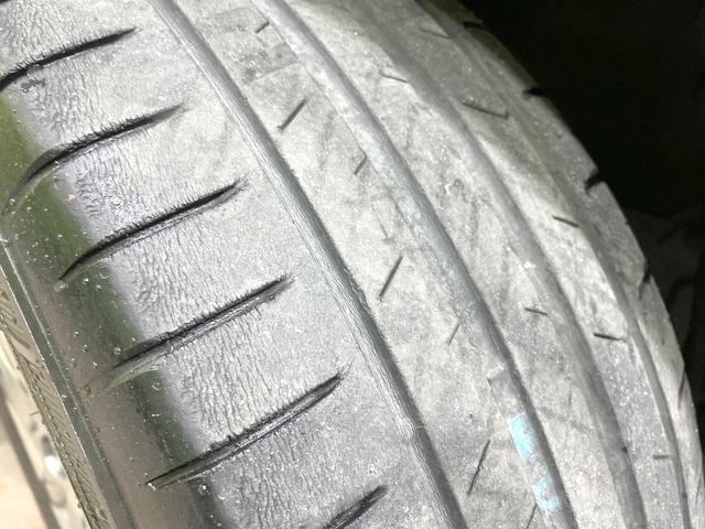 ハリアー プレミアム 禁煙車 純正9型ナビ バックカメラ クルーズコントロール LEDヘッド オートハイビーム ハーフレザーシート ウッドコンビハンドル 純正18インチアルミ 電動リアゲート(22枚目)