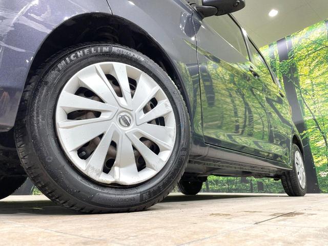 デイズ Ｘ　禁煙車　純正ＳＤナビ　全周囲カメラ　スマートキー　オートエアコン　Ｂｌｕｅｔｏｏｔｈ　ＣＤ　ＤＶＤ再生　フルセグ　アイドリングストップ　プライバシーガラス（12枚目）