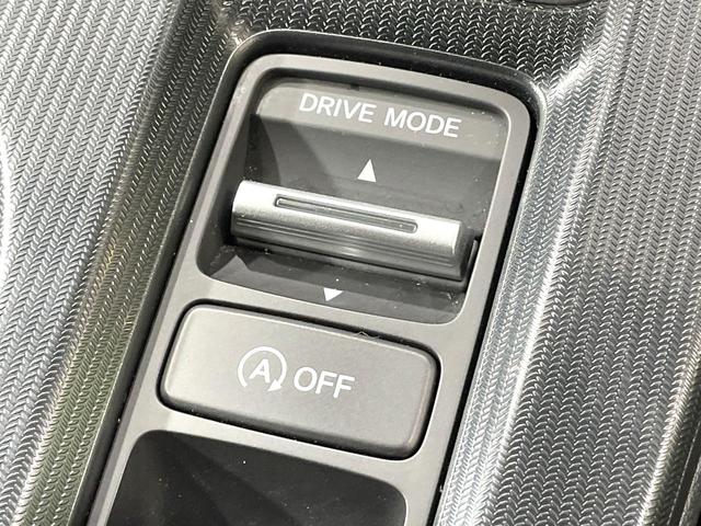 シビック ＥＸ　純正９型ナビ　バックカメラ　ＢＯＳＥサウンド　衝突軽減　ハーフレザーシート　シートヒーター　ドラレコ　コーナーセンサー　スマートキー　ＬＥＤヘッド　ビルトインＥＴＣ　純正１８インチＡＷ（29枚目）