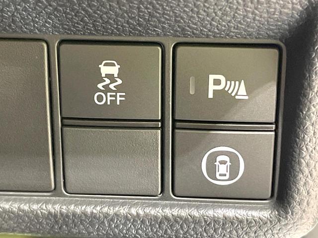 シビック ＥＸ　純正９型ナビ　バックカメラ　ＢＯＳＥサウンド　衝突軽減　ハーフレザーシート　シートヒーター　ドラレコ　コーナーセンサー　スマートキー　ＬＥＤヘッド　ビルトインＥＴＣ　純正１８インチＡＷ（35枚目）