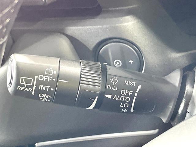 ヴェゼル ｅ：ＨＥＶ　Ｚ　純正９型ナビ　全周囲カメラ　衝突軽減　電動リアゲート　ハーフレザーシート　ドラレコ　コーナーセンサー　スマートキー　ＬＥＤヘッド　ＥＴＣ２．０　純正１８インチＡＷ　オートハイビーム（27枚目）