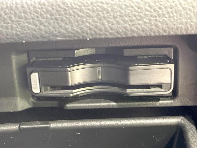 セレナ ライダー　ブラックライン　Ｓ－ハイブリッド　禁煙車　エマージェンシーブレーキ　ナビ　バックカメラ　両側電動ドア　クルーズコントロール　ＬＥＤヘッド　ロールサンシェード　オーテック１６インチアルミ　アイドリングストップ　オートライト（7枚目）