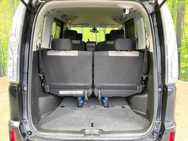 セレナ ライダー　ブラックライン　Ｓ－ハイブリッド　禁煙車　エマージェンシーブレーキ　ナビ　バックカメラ　両側電動ドア　クルーズコントロール　ＬＥＤヘッド　ロールサンシェード　オーテック１６インチアルミ　アイドリングストップ　オートライト（11枚目）