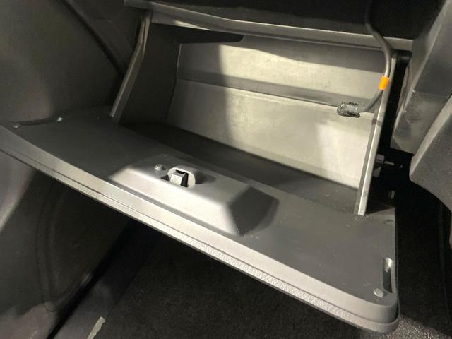 セレナ ライダー　ブラックライン　Ｓ－ハイブリッド　禁煙車　エマージェンシーブレーキ　ナビ　バックカメラ　両側電動ドア　クルーズコントロール　ＬＥＤヘッド　ロールサンシェード　オーテック１６インチアルミ　アイドリングストップ　オートライト（32枚目）