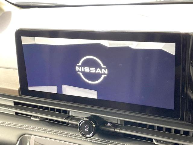 セレナ ｅ－パワー　ハイウェイスターＶ　登録済未使用車　メーカー１２型ナビ　インテリジェントエマージェンシーブレーキ　全周囲カメラ　寒冷地仕様　ステアリングヒーター　デジタルインナーミラー　シートヒーター　両側電動ドア（4枚目）