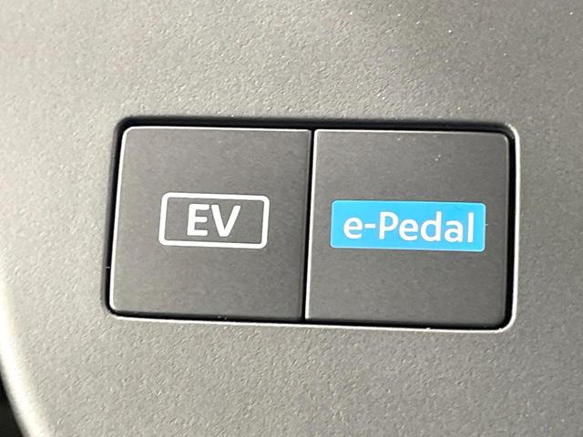 セレナ ｅ－パワー　ハイウェイスターＶ　登録済未使用車　メーカー１２型ナビ　インテリジェントエマージェンシーブレーキ　全周囲カメラ　寒冷地仕様　ステアリングヒーター　デジタルインナーミラー　シートヒーター　両側電動ドア（40枚目）