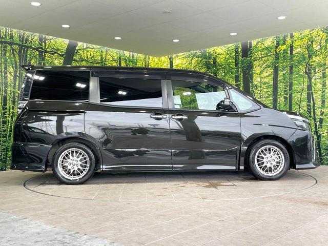 ヴォクシー ハイブリッドＺＳ　煌ＩＩＩ　禁煙車　トヨタセーフティーセンス　９型ナビ　バックカメラ　両側電動ドア　シートヒーター　ハーフレザーシート　ＬＥＤヘッド　クルコン　Ｂｌｕｅｔｏｏｔｈ　純正１６インチアルミ　クリアランスソナー（43枚目）