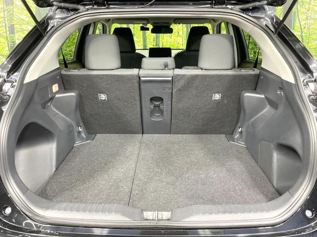 ヤリスクロス Ｇ　禁煙車　トヨタセーフティーセンス　純正８型ディスプレイオーディオ　バックカメラ　レーダークルーズ　純正１６インチアルミ　オートハイビーム　クリアランスソナー　Ｂｌｕｅｔｏｏｔｈ　ＨＤＭＩ（10枚目）