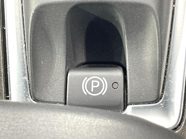 クラウンハイブリッド ＲＳアドバンス　禁煙車　トヨタセーフティーセンス　純正８型ナビ　バックカメラ　ブラインドスポットモニター　シートヒーター　ハーフレザーシート　３眼ＬＥＤ　シーケンシャルターンランプ　スーパーライブ（34枚目）