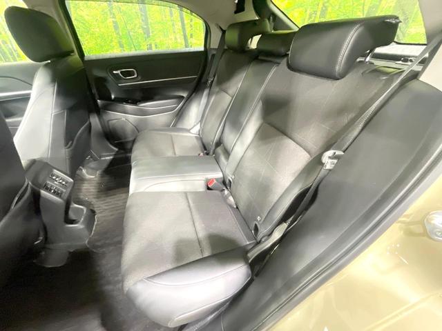 ヴェゼル ｅ：ＨＥＶ　Ｚ　禁煙車　ホンダセンシング　純正９型ナビ　バックカメラ　電動リアゲート　シートヒーター　ハーフレザーシート　アダプティブクルーズ　ＬＥＤヘッド　シーケンシャルターンランプ　ＥＴＣ（43枚目）