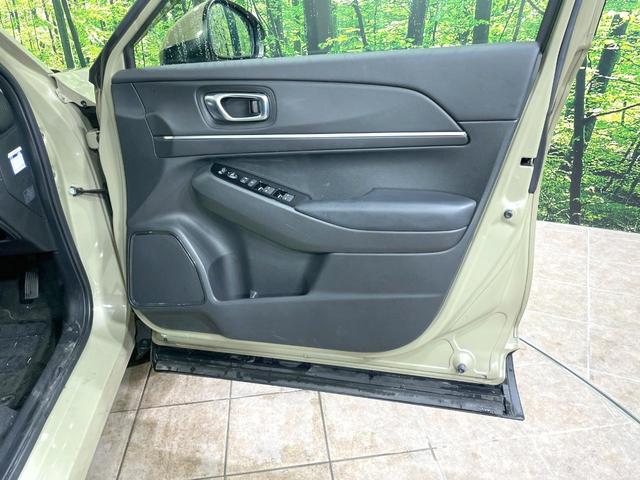 ヴェゼル ｅ：ＨＥＶ　Ｚ　禁煙車　ホンダセンシング　純正９型ナビ　バックカメラ　電動リアゲート　シートヒーター　ハーフレザーシート　アダプティブクルーズ　ＬＥＤヘッド　シーケンシャルターンランプ　ＥＴＣ（50枚目）