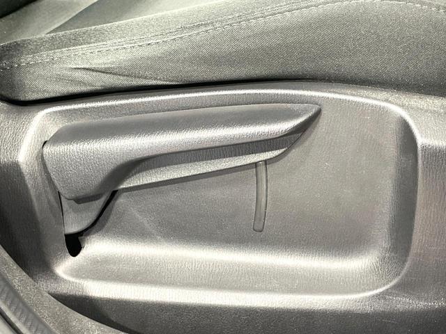 ＣＸ－５ ２０Ｓ　プロアクティブ　禁煙車　純正エアロ　マツダコネクトナビ　アドバンスドスマートブレーキ　ＬＥＤヘッド　純正１９インチアルミ　バックカメラ　Ｂｌｕｅｔｏｏｔｈ　アイドリングストップ　ＥＴＣ　クリアランスソナー（59枚目）