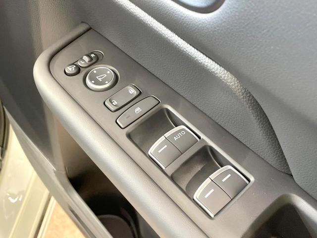 ステップワゴン スパーダ　登録済未使用車　ホンダセンシング　純正１１．４型ナビ　バックカメラ　両側電動ドア　シートヒーター　電動リアゲート　ブラインドスポットモニター　アダプティブクルーズ　シーケンシャルターンランプ（25枚目）