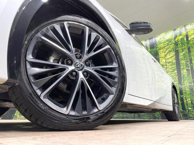 プリウス Ｚ　禁煙車　パノラマルーフ　トヨタセーフティーセンス　純正１２．３型ナビ　全周囲カメラ　シートベンチレーション　革シート　ブラインドスポットモニター　ステアリングヒーター　デジタルインナーミラー（12枚目）