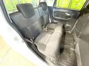 後部座席も気になるようなキズ・汚れやへたり等、大きなダメージはなく、良好な状態です。