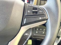 �ڥ����ץƥ��֥��롼������ȥ�����۹�®ƻϩ�Ǥ�Ĺ��Υ���Ԥ��ڤˡ�����ư��®�٤��ݤĥ��롼������ȥ����뤬�����ͷڸ������ƥ��Ϣ�Ȥ��������μ�ξ���Τ��Ƽִ֤��ݤĤ褦��®��Ĵ�ᤷ�Ƥ���ޤ����� 5