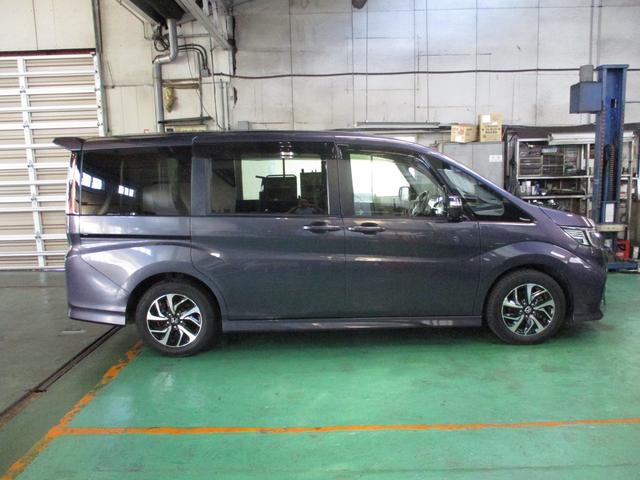 ステップワゴンスパーダ スパーダホンダセンシング　１年保証・ワンオーナー・天吊りモニター（4枚目）