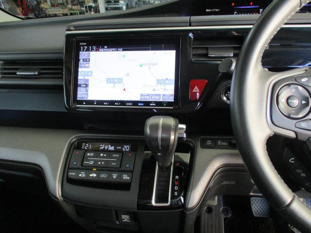 ステップワゴンスパーダ スパーダホンダセンシング　１年保証・ワンオーナー・天吊りモニター（8枚目）