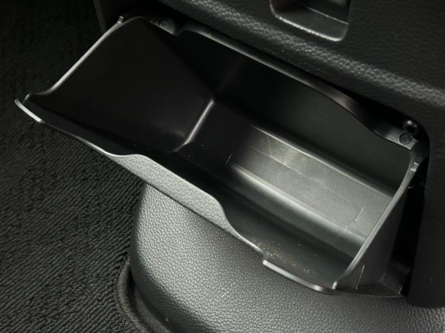 N-BOXカスタム Lターボ 1年保証・ワンオーナー・禁煙車・ホンダ純正ナビ・両側電動スライドドア・シートヒーター(41枚目)