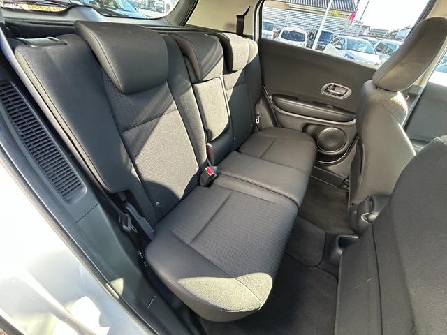 ヴェゼル ＨＶＸ・ホンダセンシングブリリアントスタイルＥＤ　ワンオーナー・禁煙車・純正ナビ・ＥＴＣ・自動防眩ミラー（14枚目）