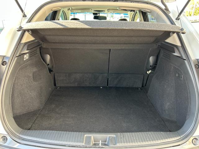 ヴェゼル ＨＶＸ・ホンダセンシングブリリアントスタイルＥＤ　ワンオーナー・禁煙車・純正ナビ・ＥＴＣ・自動防眩ミラー（16枚目）