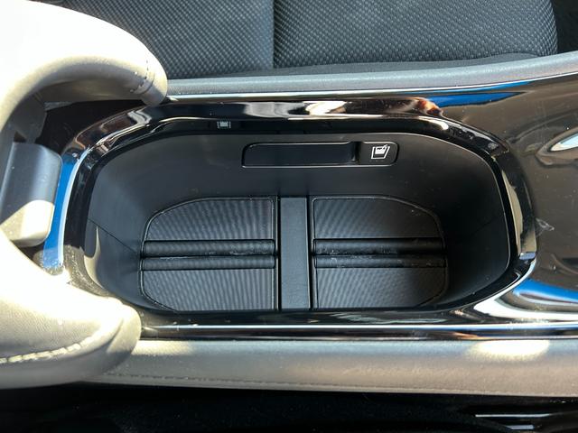 ヴェゼル ＨＶＸ・ホンダセンシングブリリアントスタイルＥＤ　ワンオーナー・禁煙車・純正ナビ・ＥＴＣ・自動防眩ミラー（31枚目）