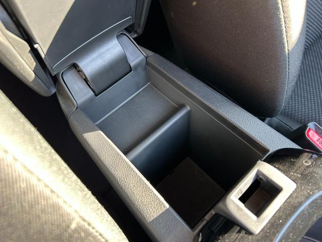 ヴェゼル ＨＶＸ・ホンダセンシングブリリアントスタイルＥＤ　ワンオーナー・禁煙車・純正ナビ・ＥＴＣ・自動防眩ミラー（32枚目）