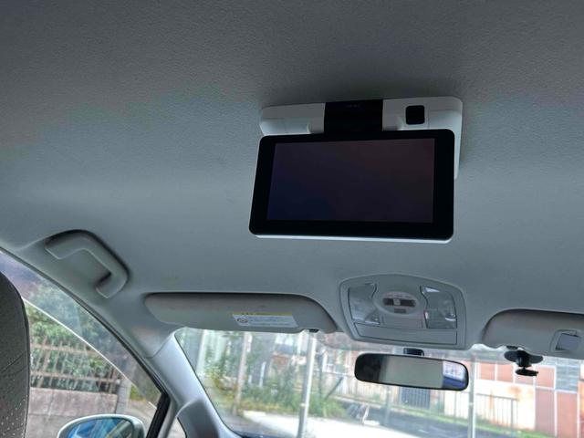 プリウスアルファ Ｇ　ＥＴＣ　バックカメラ　ナビ　クリアランスソナー　オートクルーズコントロール　アルミホイール　オートライト　ヘッドライトウォッシャー　後席モニター　スマートキー　３列シート　ＣＶＴ　盗難防止システム（6枚目）