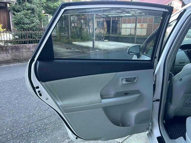 プリウスアルファ Ｇ　ＥＴＣ　バックカメラ　ナビ　クリアランスソナー　オートクルーズコントロール　アルミホイール　オートライト　ヘッドライトウォッシャー　後席モニター　スマートキー　３列シート　ＣＶＴ　盗難防止システム（24枚目）