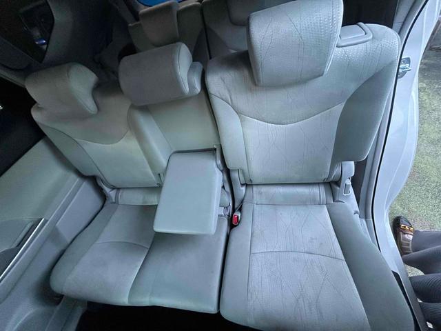 プリウスアルファ Ｇ　ＥＴＣ　バックカメラ　ナビ　クリアランスソナー　オートクルーズコントロール　アルミホイール　オートライト　ヘッドライトウォッシャー　後席モニター　スマートキー　３列シート　ＣＶＴ　盗難防止システム（34枚目）