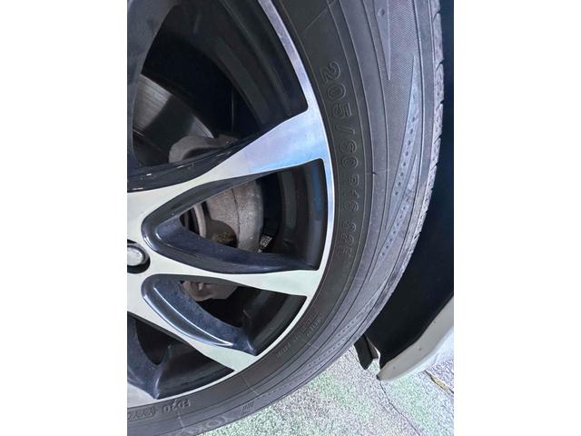 プリウスアルファ Ｇ　ＥＴＣ　バックカメラ　ナビ　クリアランスソナー　オートクルーズコントロール　アルミホイール　オートライト　ヘッドライトウォッシャー　後席モニター　スマートキー　３列シート　ＣＶＴ　盗難防止システム（43枚目）