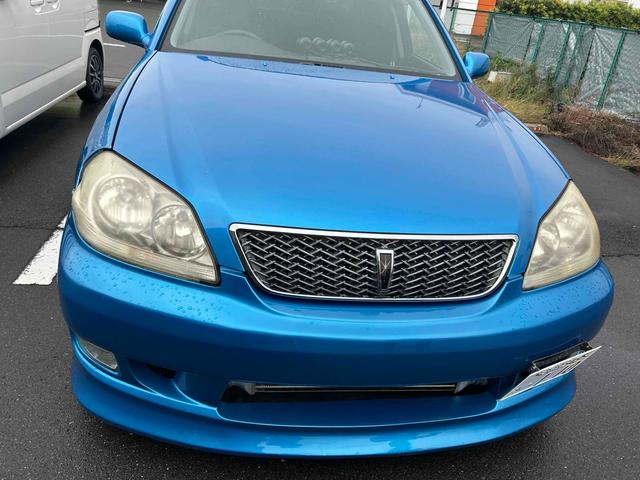 マークII ｉＲ－Ｖ　アルミホイール　ＨＩＤ　ＭＴ　キーレスエントリー　電動格納ミラー　盗難防止システム　パワーシート　ＣＤ　ＭＤ　記録簿　衝突安全ボディ　ＡＢＳ　エアコン　パワーステアリング　パワーウィンドウ（22枚目）