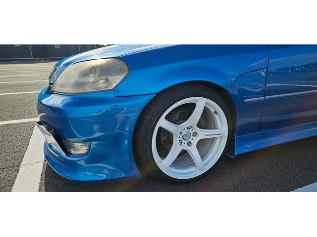 マークII ｉＲ－Ｖ　アルミホイール　ＨＩＤ　ＭＴ　キーレスエントリー　電動格納ミラー　盗難防止システム　パワーシート　ＣＤ　ＭＤ　記録簿　衝突安全ボディ　ＡＢＳ　エアコン　パワーステアリング　パワーウィンドウ（32枚目）