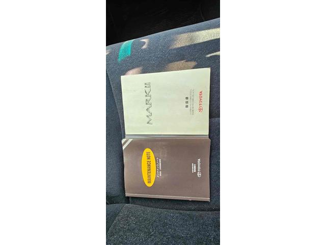 マークII ｉＲ－Ｖ　アルミホイール　ＨＩＤ　ＭＴ　キーレスエントリー　電動格納ミラー　盗難防止システム　パワーシート　ＣＤ　ＭＤ　記録簿　衝突安全ボディ　ＡＢＳ　エアコン　パワーステアリング　パワーウィンドウ（46枚目）