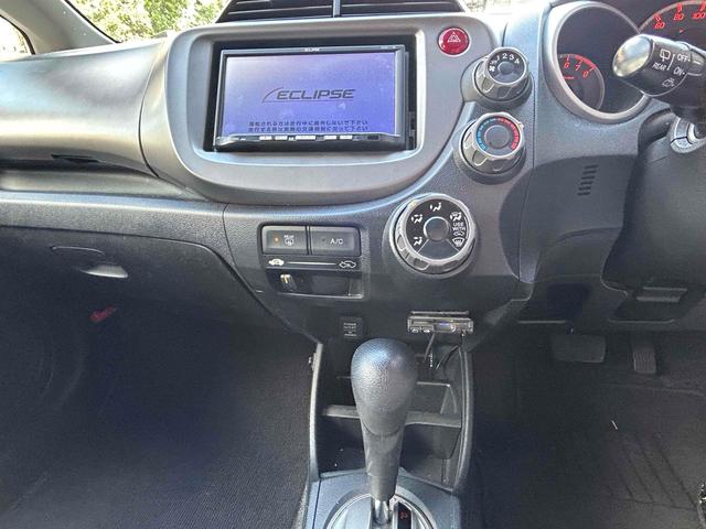 ご覧頂きまして誠に有難うございます！！是非ご来店して頂き、実際にご覧になって頂ければと思います。お客様からのご連絡をスタッフ一同、心よりお待ちしております