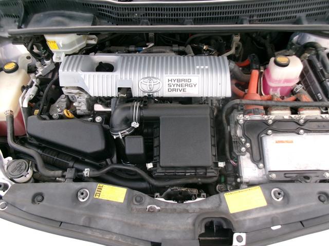 プリウス Ｇ　Ｔチェーン　ハイブリッド　純正ナビ　フルセグ　Ｂｌｕｅｔｏｏｔｈ　クルーズコントロール　運転席電動シート　ＨＩＤ　オートライト　オートエアコン　スマートキー　プッシュスタート　ＥＴＣ　純正ホイール（70枚目）