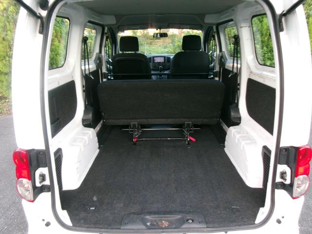 ＮＶ２００バネットバン ＧＸ　Ｔチェーン　キーレス　ナビ　Ｂｌｕｅｔｏｏｔｈ　ワンセグ　バックカメラ　ＥＴＣ　両側スライド　積載量９００ｋｇ　Ｗエアバッグ　パワーウィンドウ　パワーステアリング（30枚目）