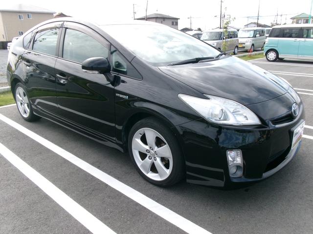 プリウス Ｓ　Ｔチェーン　ナビ　Ｂｌｕｅｔｏｏｔｈ　バックカメラ　フルセグ　スマートキー　プッシュスタート　オートライト　オートエアコン　ＥＴＣ　取扱説明書　Ｗエアバッグ　サイドエアバッグ（7枚目）