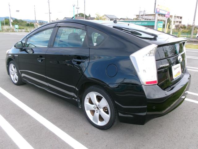 プリウス Ｓ　Ｔチェーン　ナビ　Ｂｌｕｅｔｏｏｔｈ　バックカメラ　フルセグ　スマートキー　プッシュスタート　オートライト　オートエアコン　ＥＴＣ　取扱説明書　Ｗエアバッグ　サイドエアバッグ（9枚目）