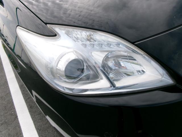 プリウス Ｓ　Ｔチェーン　ナビ　Ｂｌｕｅｔｏｏｔｈ　バックカメラ　フルセグ　スマートキー　プッシュスタート　オートライト　オートエアコン　ＥＴＣ　取扱説明書　Ｗエアバッグ　サイドエアバッグ（19枚目）