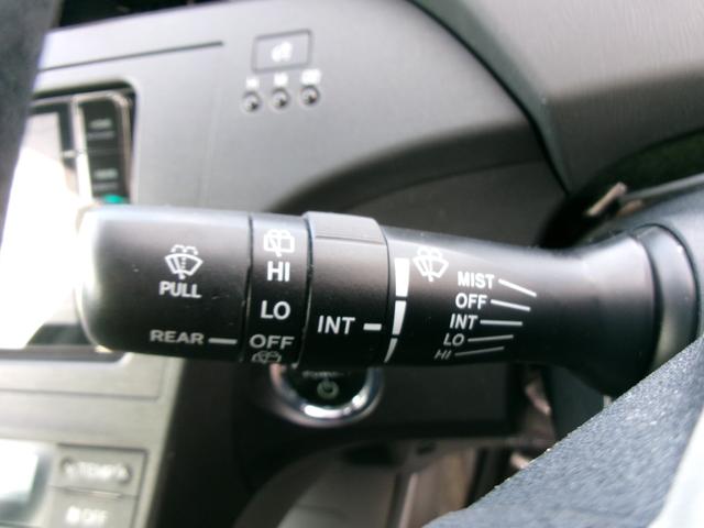 プリウス Ｓ　Ｔチェーン　ナビ　Ｂｌｕｅｔｏｏｔｈ　バックカメラ　フルセグ　スマートキー　プッシュスタート　オートライト　オートエアコン　ＥＴＣ　取扱説明書　Ｗエアバッグ　サイドエアバッグ（53枚目）