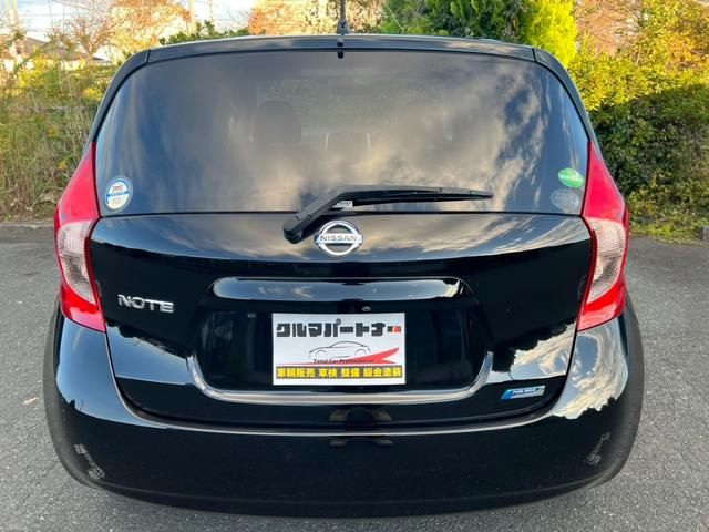 ノート Ｘ　Ｔチェーン　スマートキー　プッシュスタート　ドライブレコーダー　純正ナビ　バックカメラ　ワンセグ　ＣＤ　ＥＴＣ　アイドリングストップ　取説記録簿（8枚目）