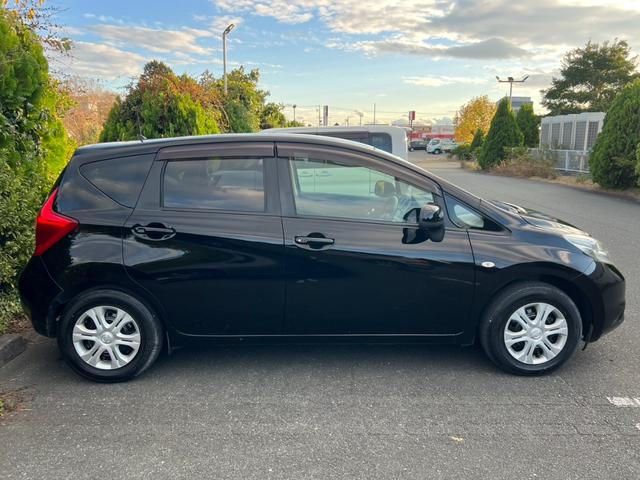 ノート Ｘ　Ｔチェーン　スマートキー　プッシュスタート　ドライブレコーダー　純正ナビ　バックカメラ　ワンセグ　ＣＤ　ＥＴＣ　アイドリングストップ　取説記録簿（12枚目）